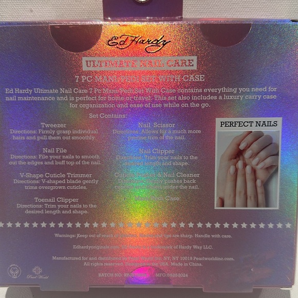Ed Hardy Ultimate Nail Care 7 Piece Mani/Pedi Set with Case. - Picture 3 of 3